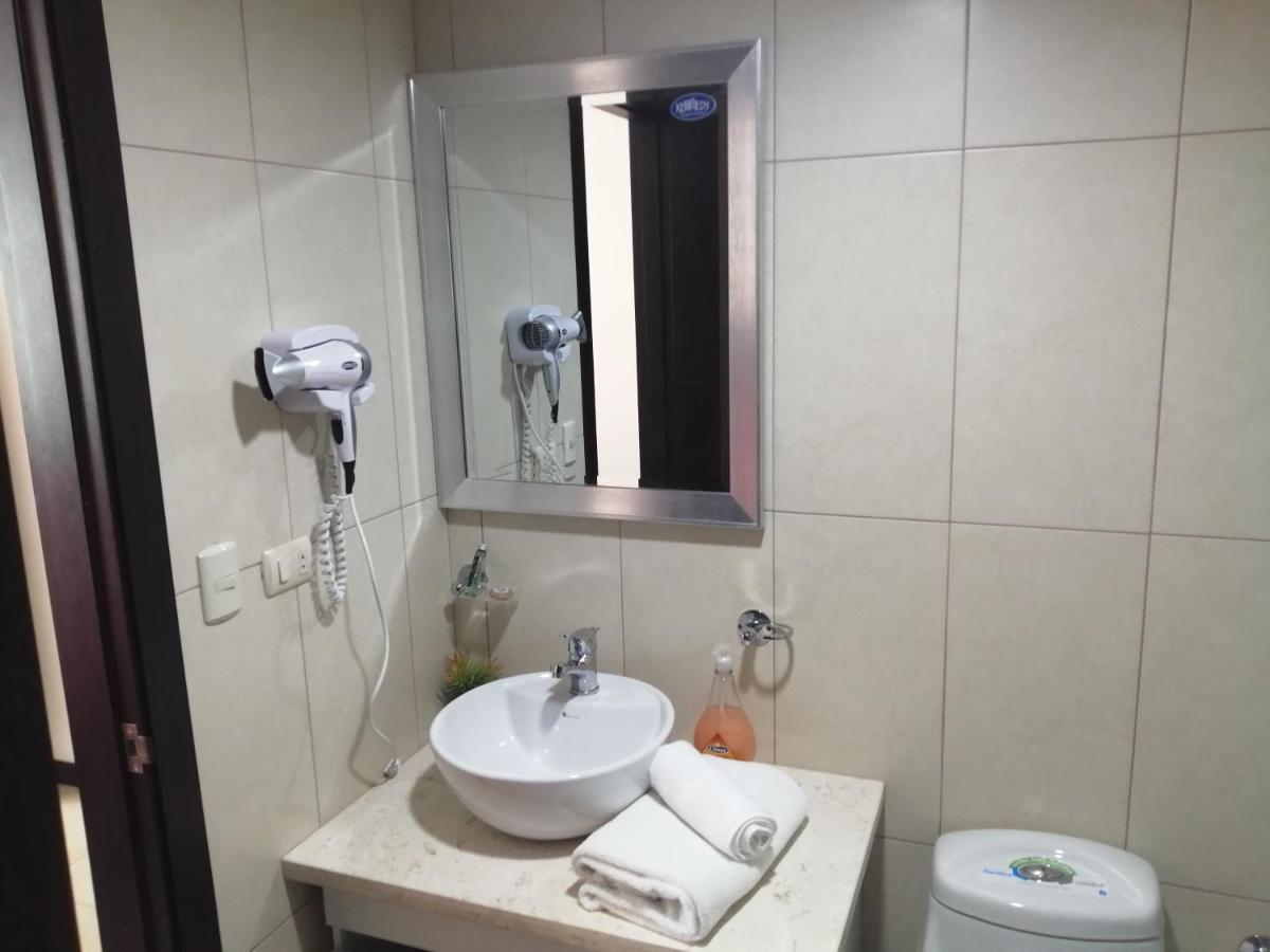 Puerto Santa Ana Suites Guayaquil Exterior photo