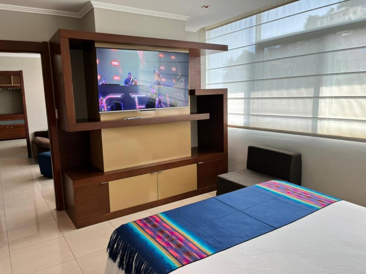 Puerto Santa Ana Suites Guayaquil Exterior photo