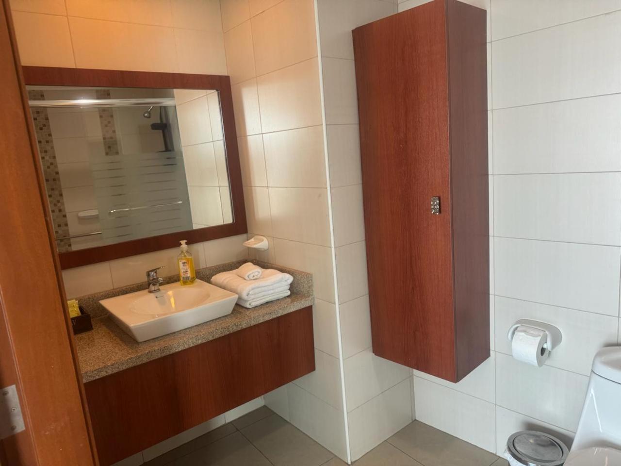 Puerto Santa Ana Suites Guayaquil Exterior photo